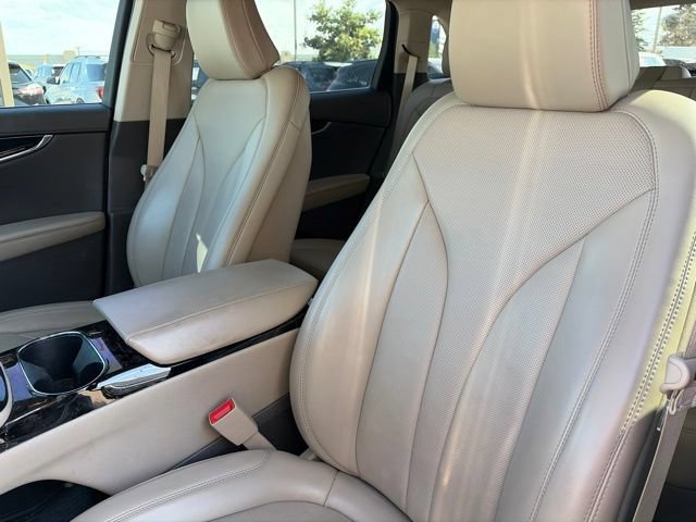 Certified 2023 Lincoln Nautilus Reserve w/ Equipment Group 201A AWD/4WD image 13