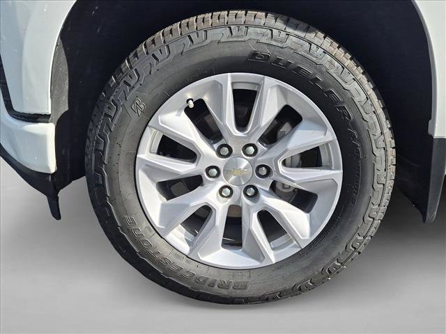 Used 2020 Chevrolet Silverado 1500 Custom w/ Custom Value Package RWD image 23