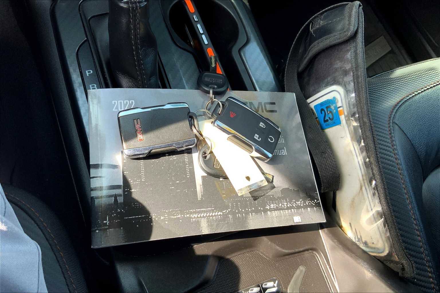 Certified 2022 GMC Canyon AT4 w/ Trailering Package image 13