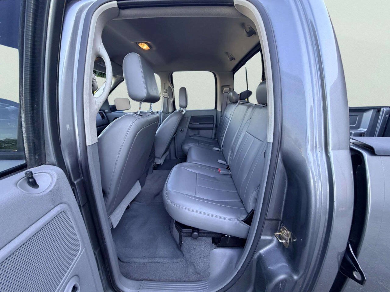 Used 2006 Dodge Ram 2500 Truck Laramie AWD/4WD image 26