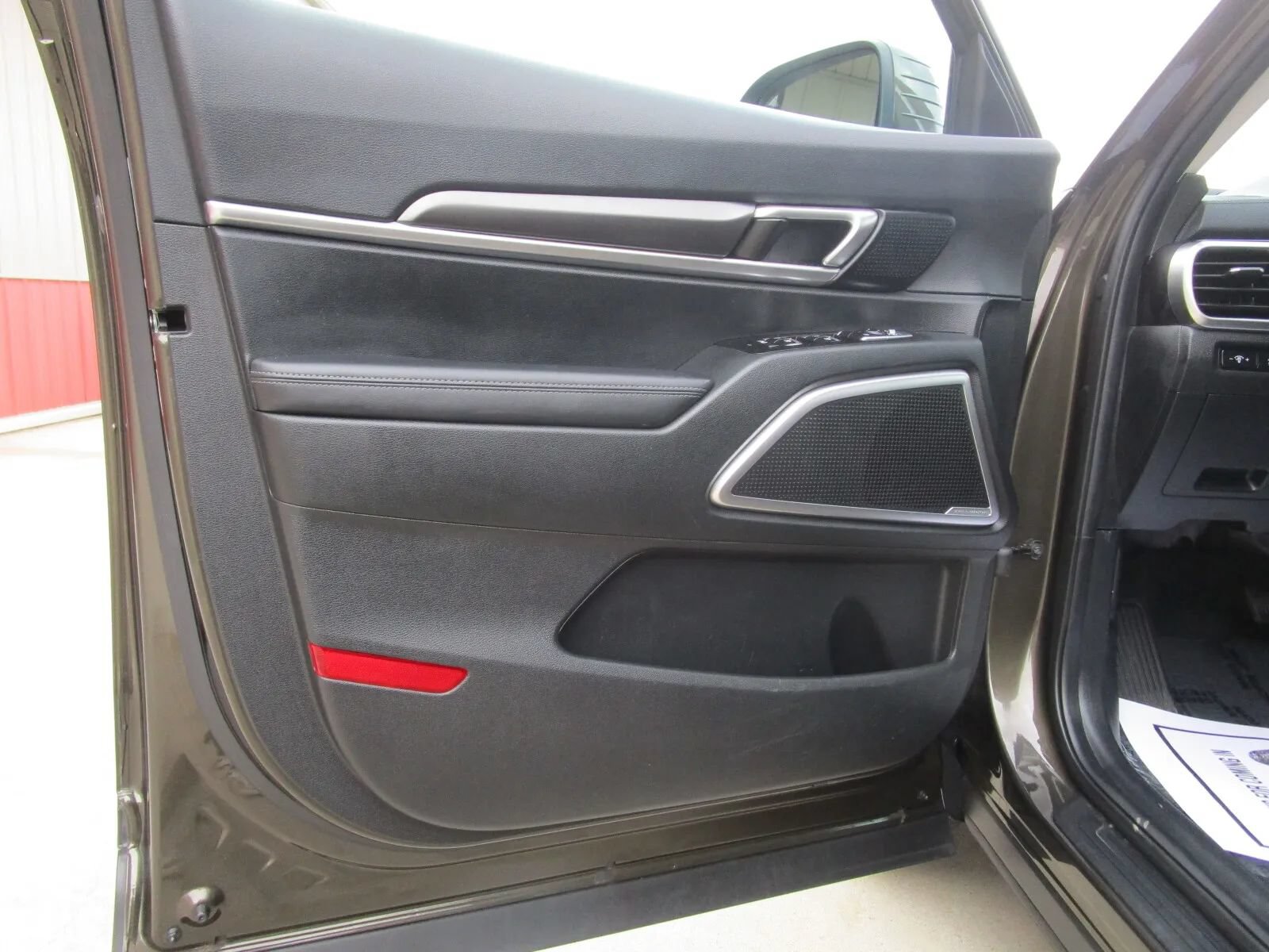 Used 2025 Kia Telluride S AWD/4WD image 11