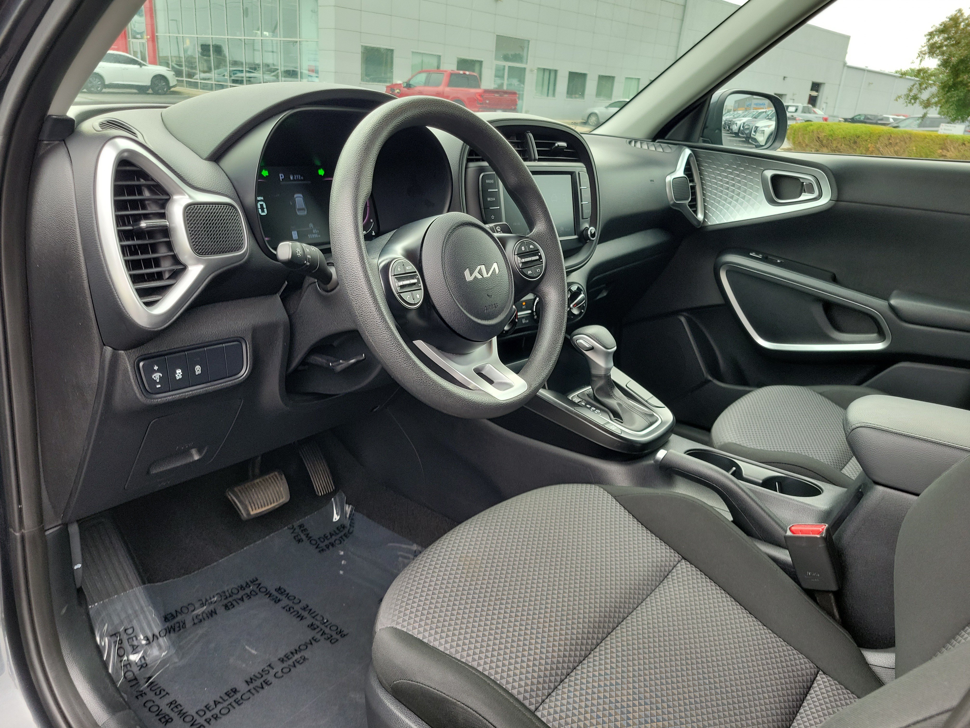 Used 2024 Kia Soul LX w/ Option Group 015 FWD image 19