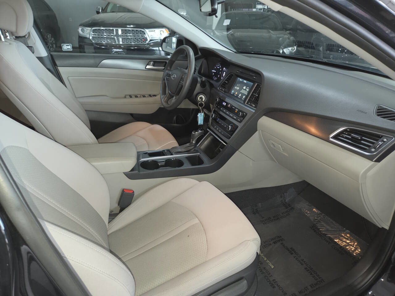 Used 2017 Hyundai Sonata Sport w/ Cargo Package FWD image 27