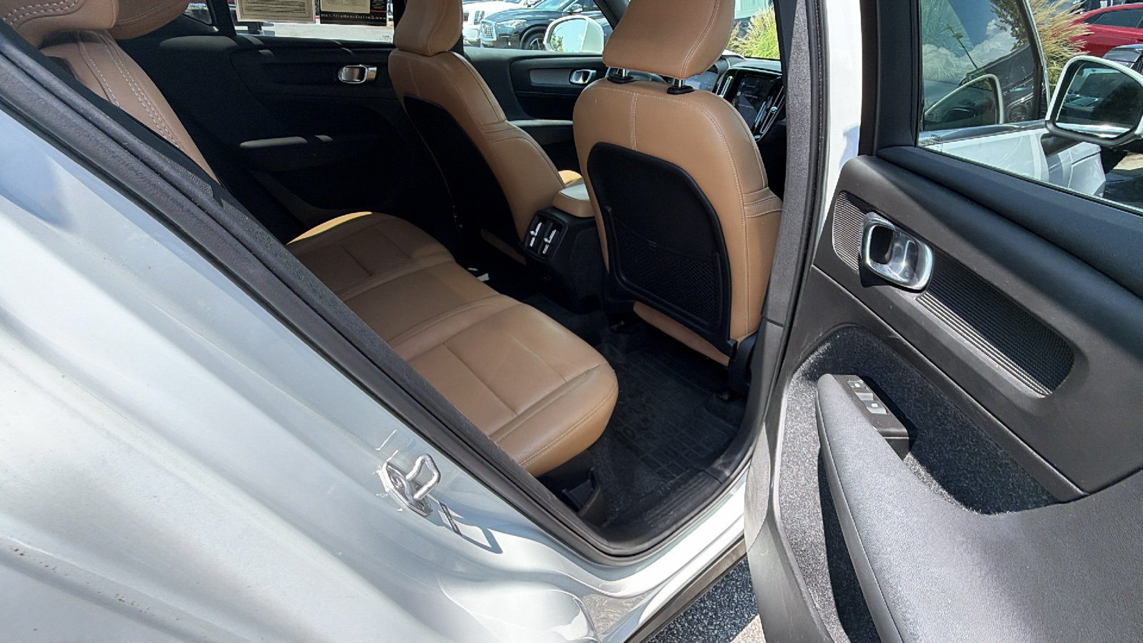 Used 2021 Volvo XC40 T5 Inscription w/ Protection Package Premier AWD/4WD image 22