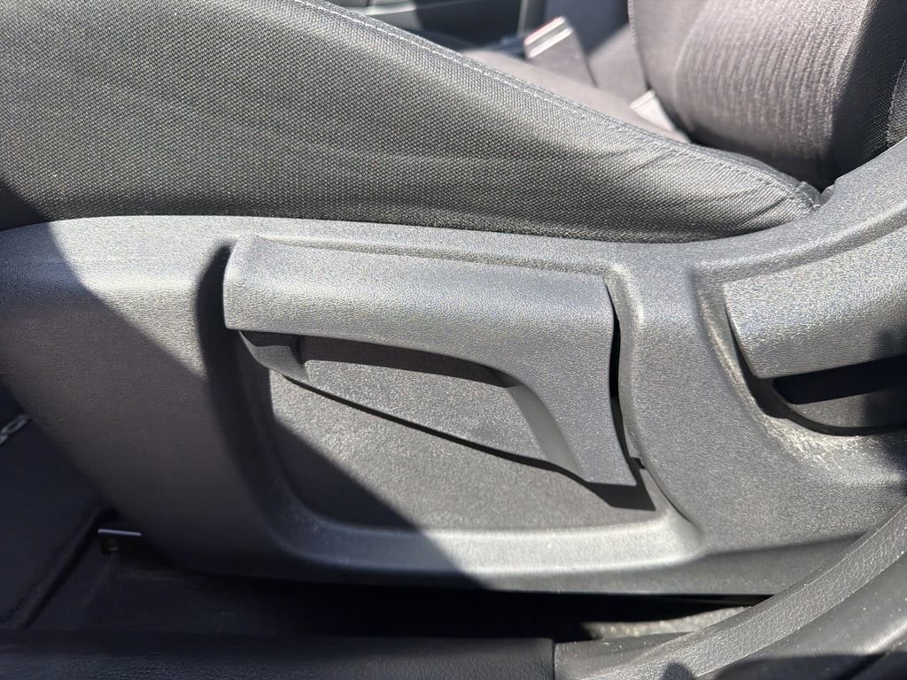 Used 2019 Nissan Rogue S image 12