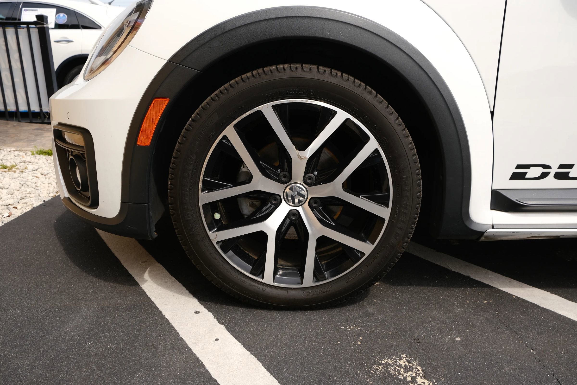 Used 2016 Volkswagen Beetle 1.8T Dune w/ Dune Technology Package image 12