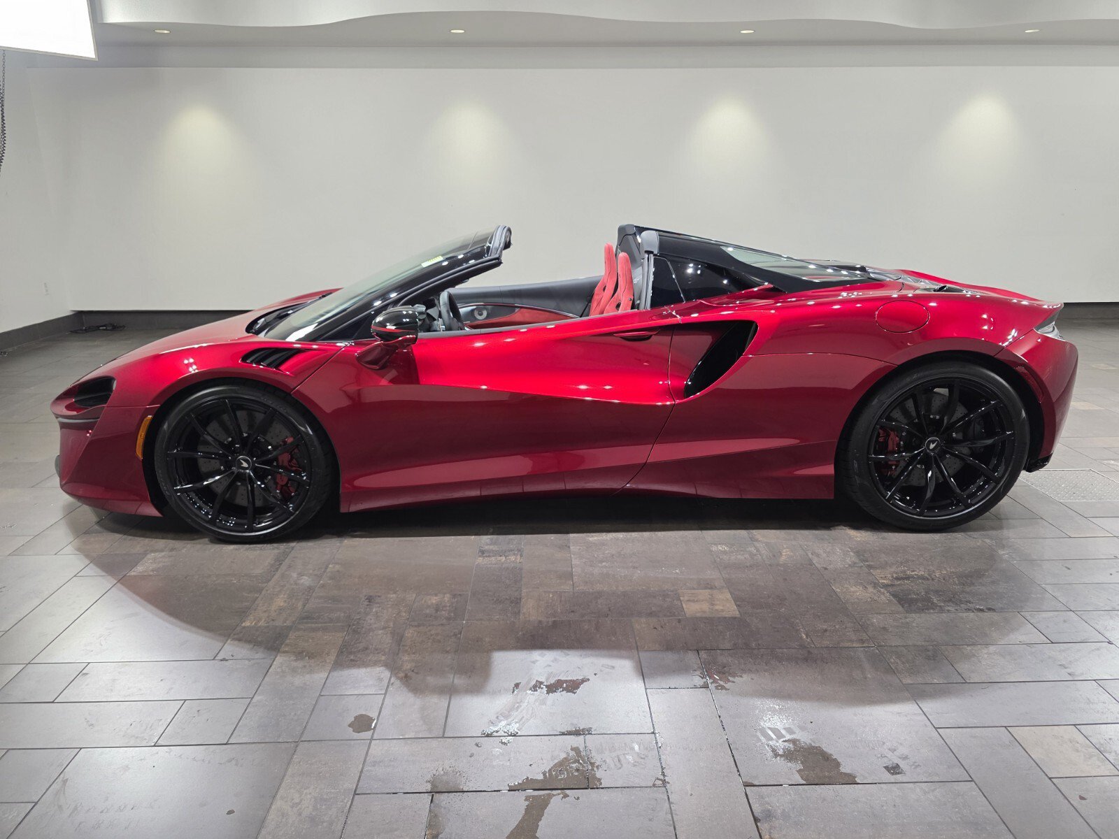 New 2026 McLaren Artura Spider RWD image 3