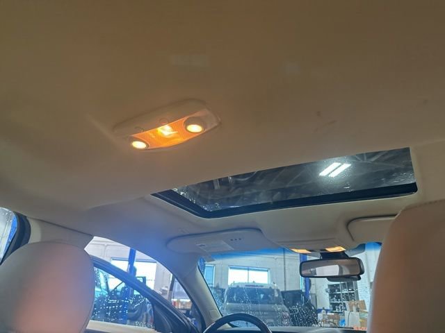 Used 2019 Ford Taurus Limited FWD image 21