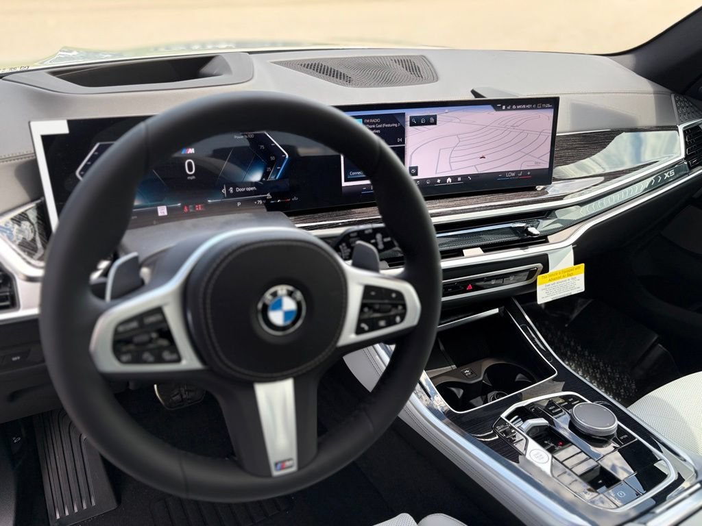 New 2026 BMW X5 xDrive40i w/ M Sport Package AWD/4WD image 10