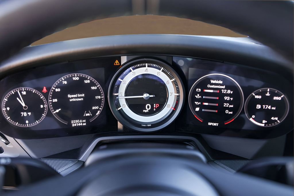 Used 2020 Porsche 911 Carrera S image 11