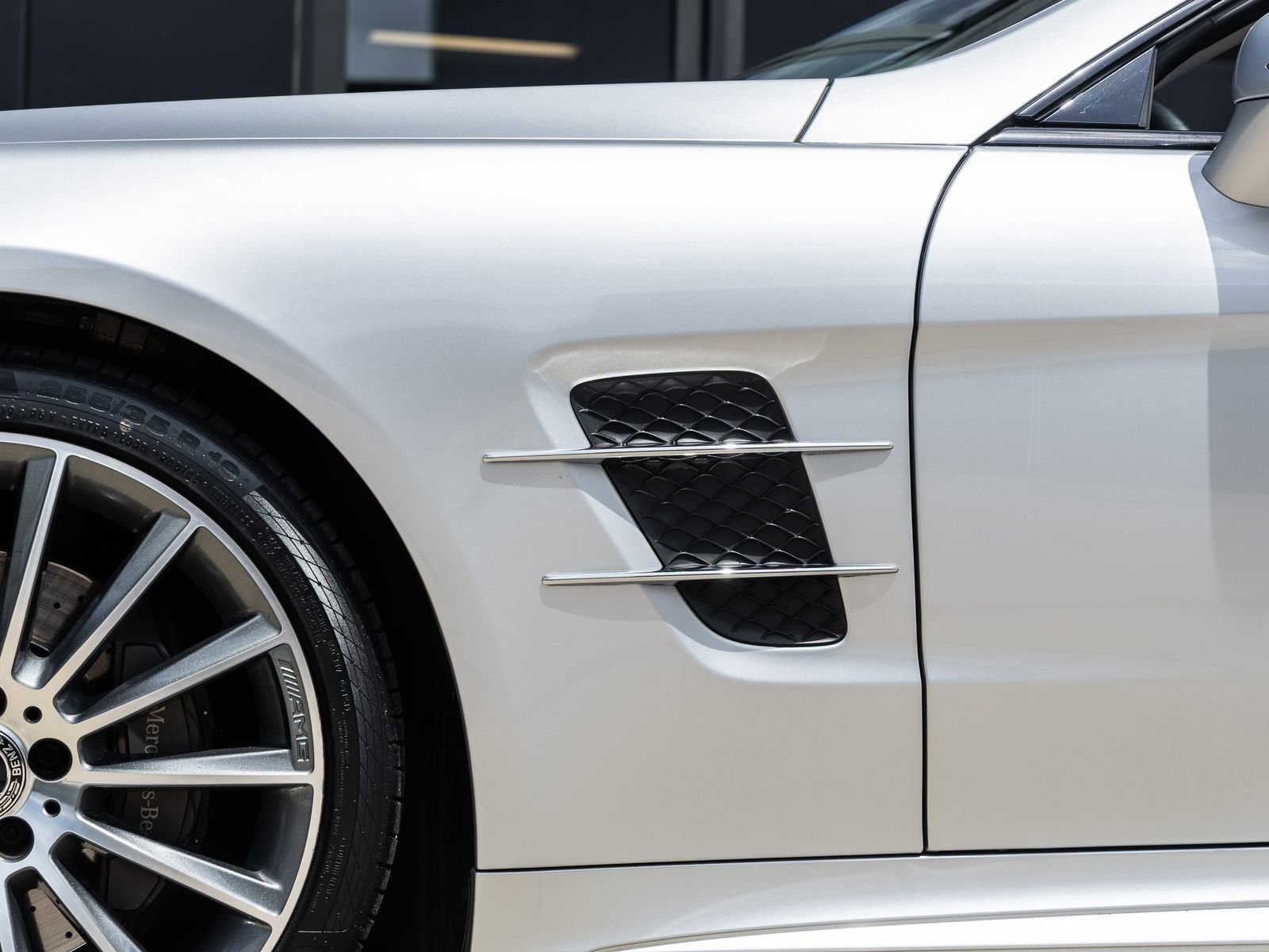 Used 2017 Mercedes-Benz SL 450 image 14