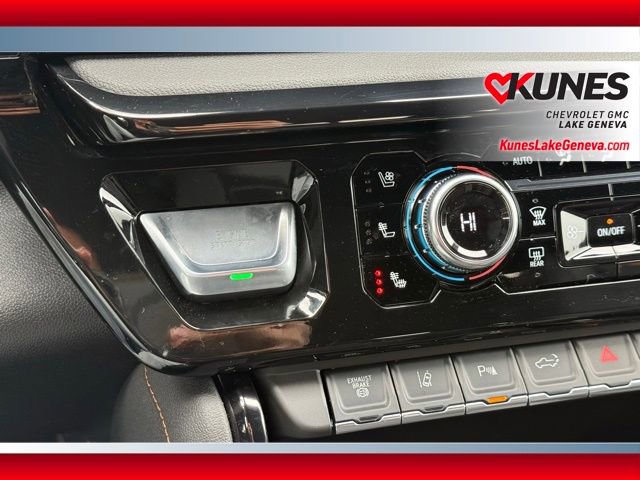 New 2026 GMC Sierra 2500 AT4 w/ AT4 Premium Plus Package AWD/4WD image 37