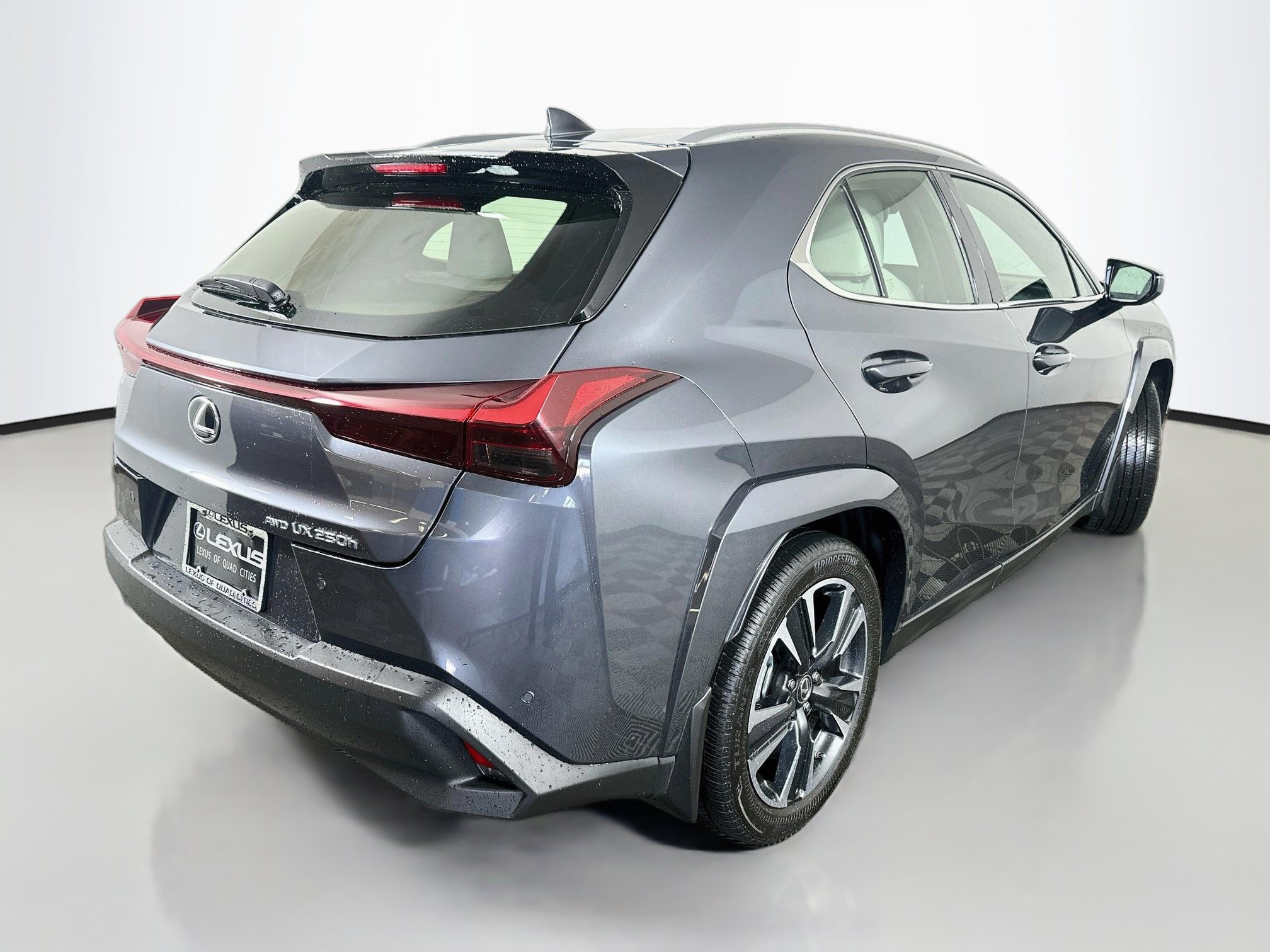 Used 2024 Lexus UX 250h AWD w/ Premium Package image 7