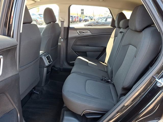 Certified 2023 Kia Sportage LX image 10