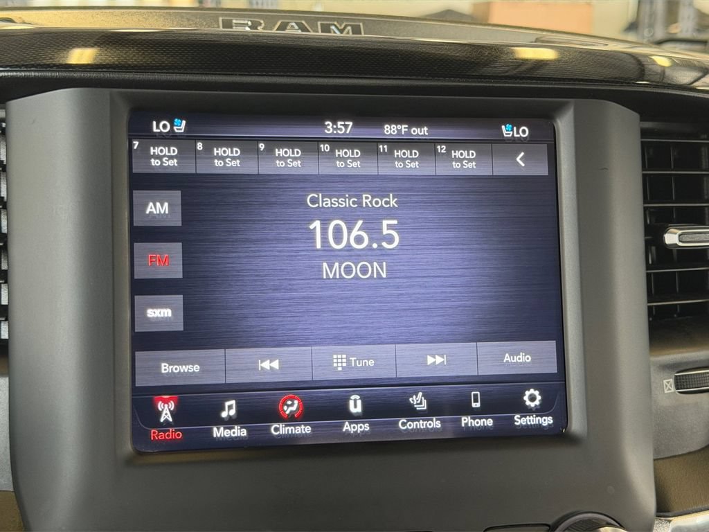 Used 2021 RAM 1500 Laramie w/ Sport Appearance Package AWD/4WD image 19