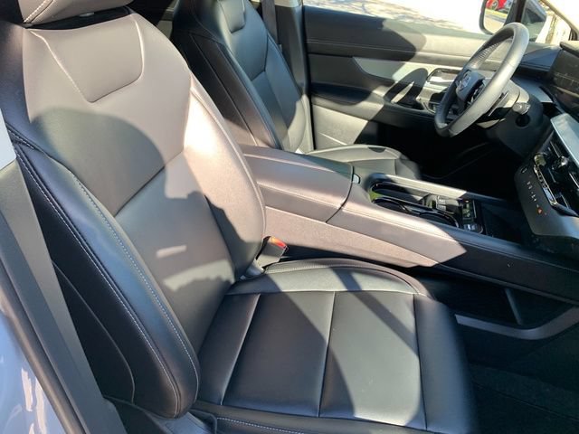 Used 2025 Nissan Murano SL AWD/4WD image 10