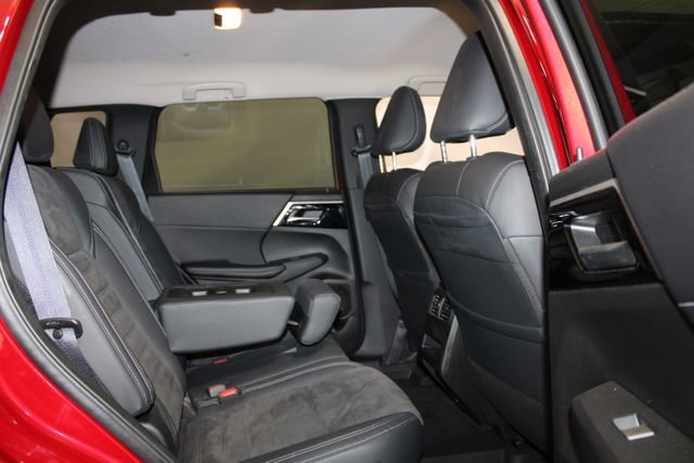 Used 2022 Mitsubishi Outlander SE AWD/4WD image 9