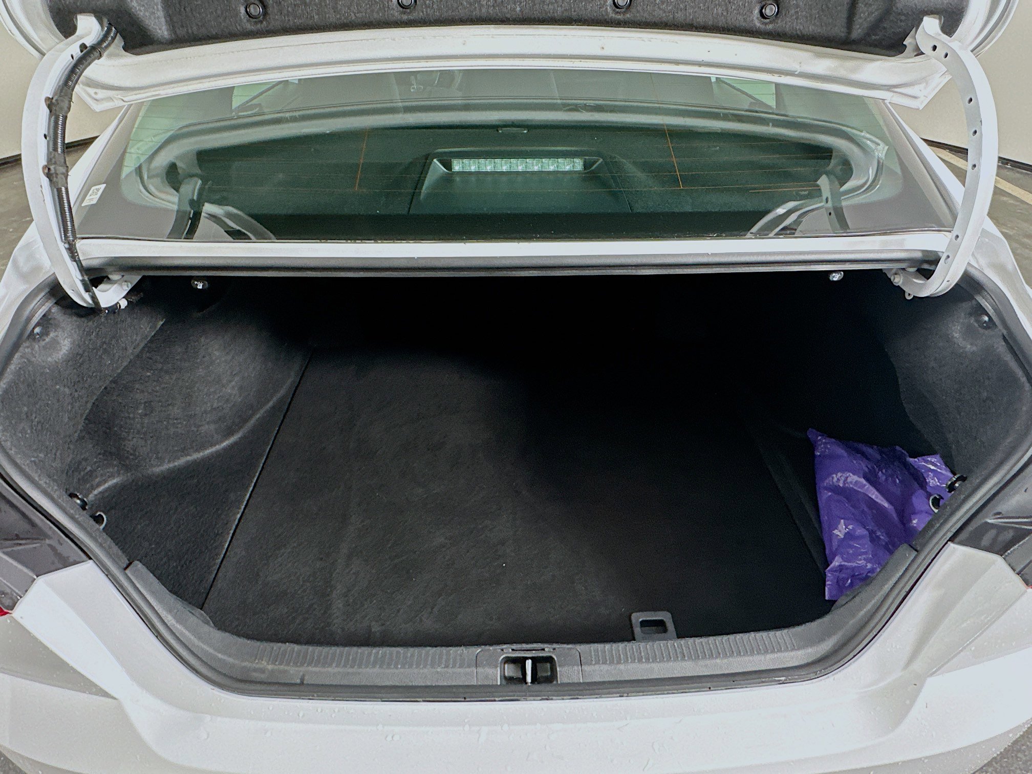 Used 2025 Toyota Camry LE image 29