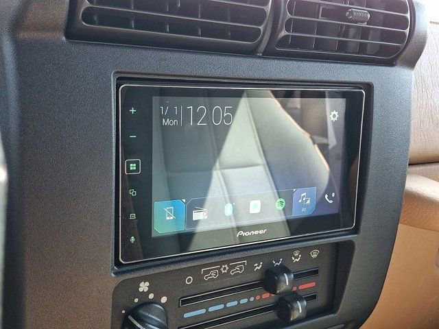 Used 1998 Jeep Wrangler Sahara image 21