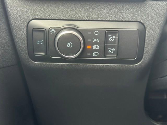 Used 2025 Ford Escape Platinum AWD/4WD image 33