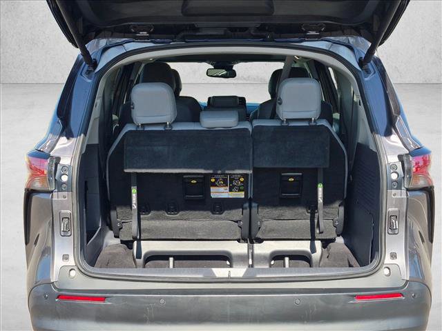 Used 2022 Toyota Sienna XLE FWD image 6