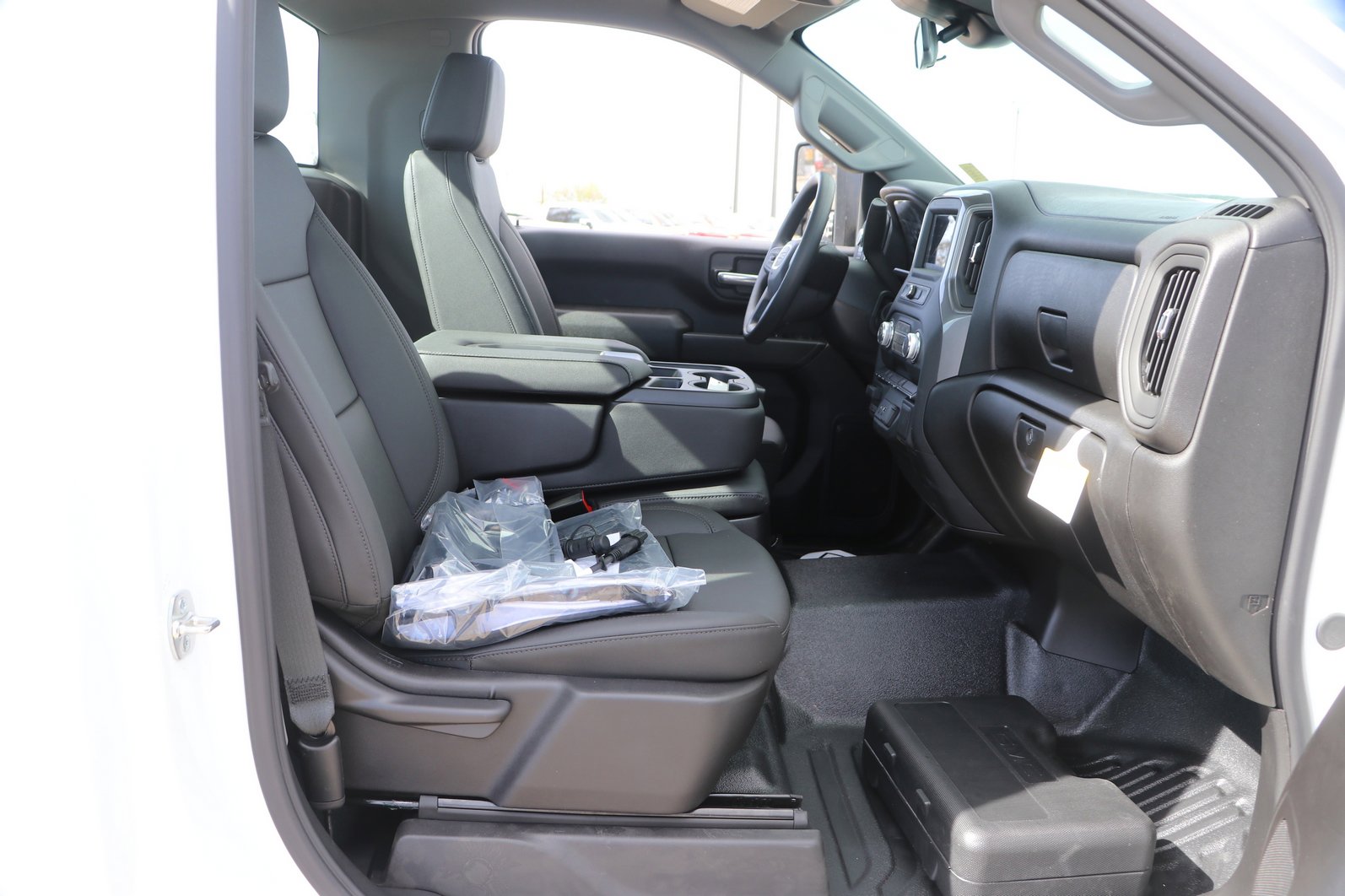 New 2026 GMC Sierra 2500 Pro w/ Max Trailering Package image 25