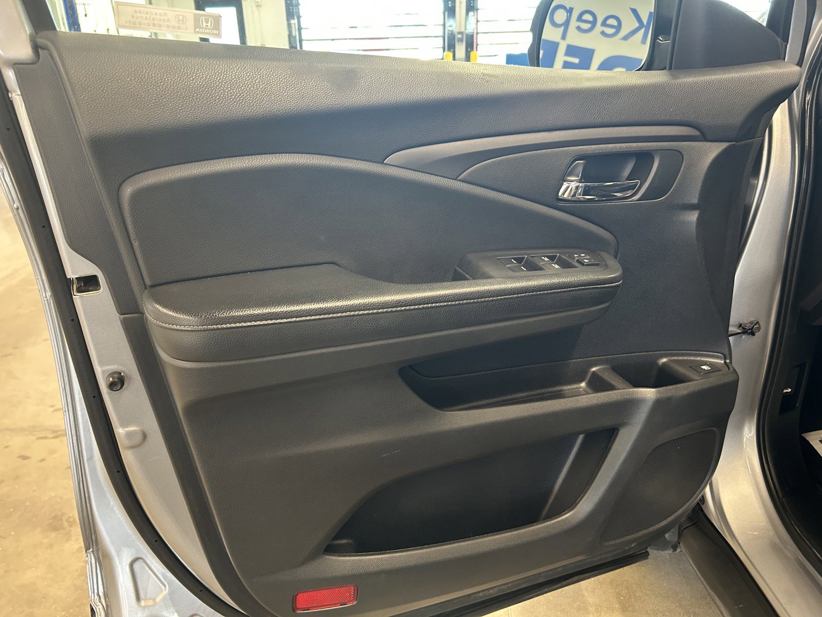 Used 2019 Honda Ridgeline RTL image 11
