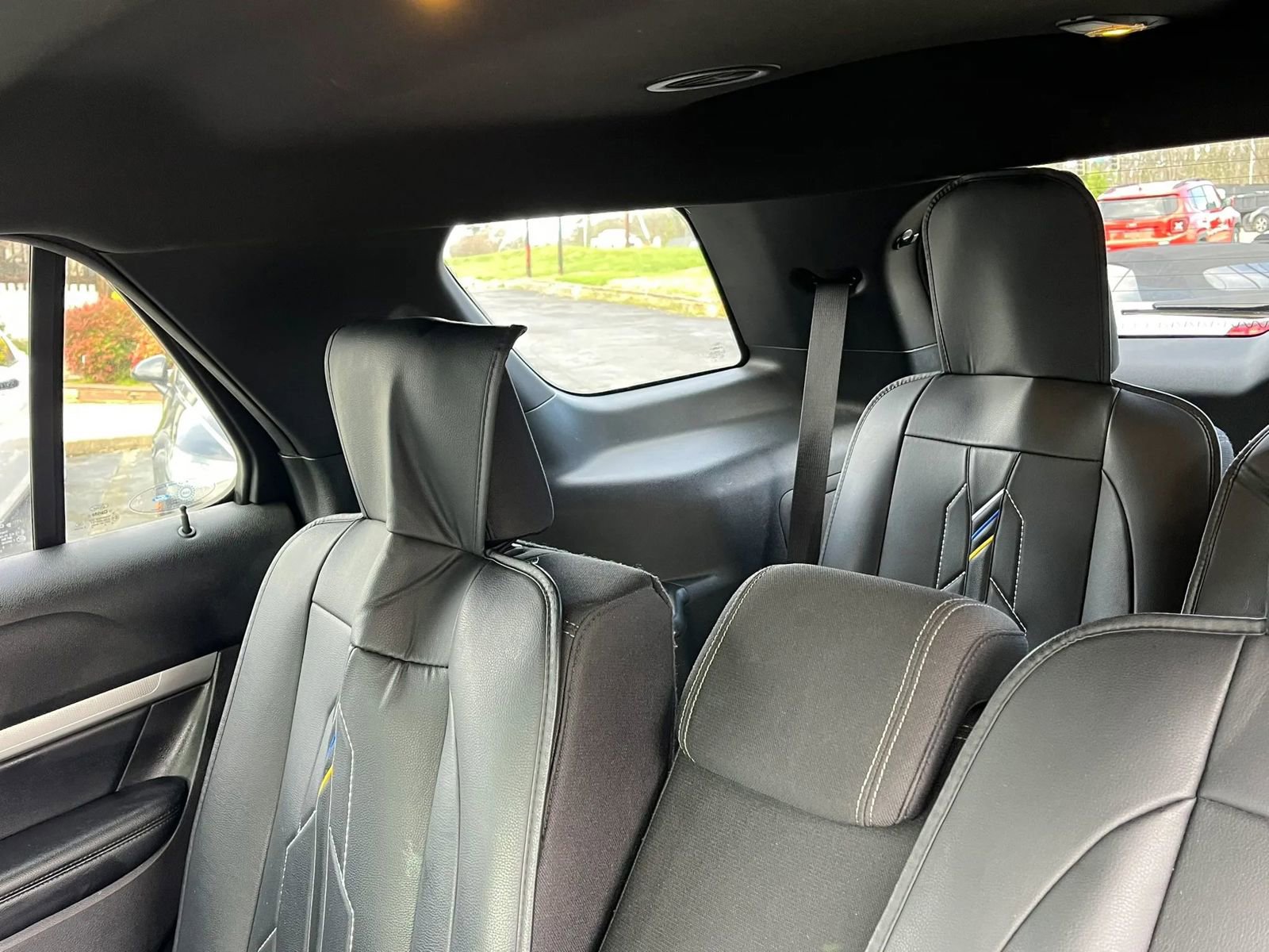 Used 2017 Ford Explorer XLT FWD image 13