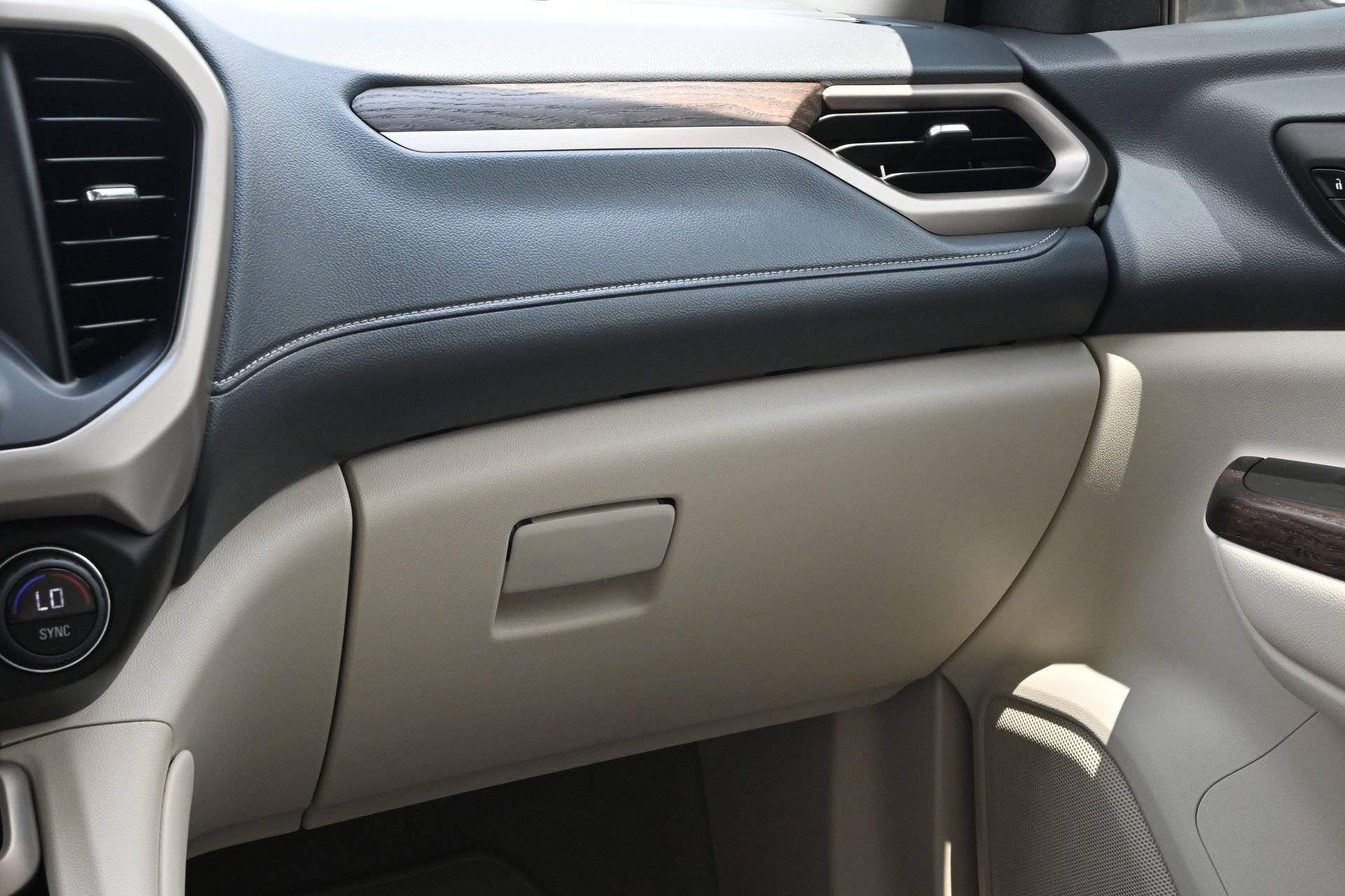 Used 2023 GMC Acadia Denali AWD/4WD image 9