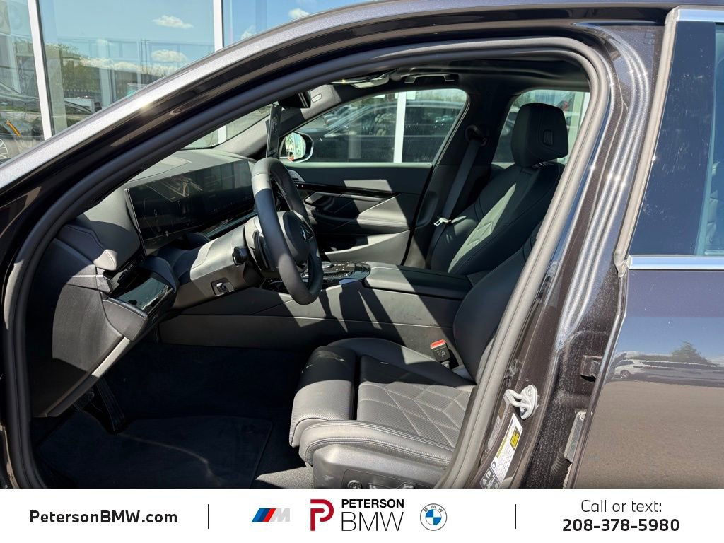 Certified 2025 BMW 530i xDrive AWD/4WD image 12