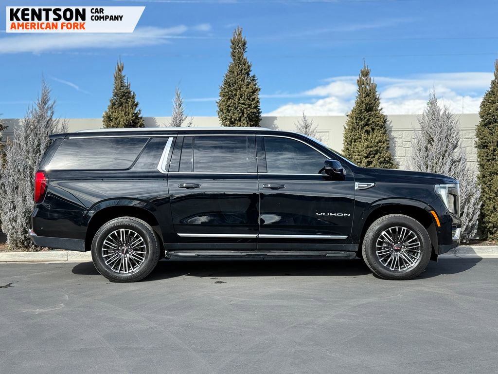 Used 2025 GMC Yukon XL Elevation image 11