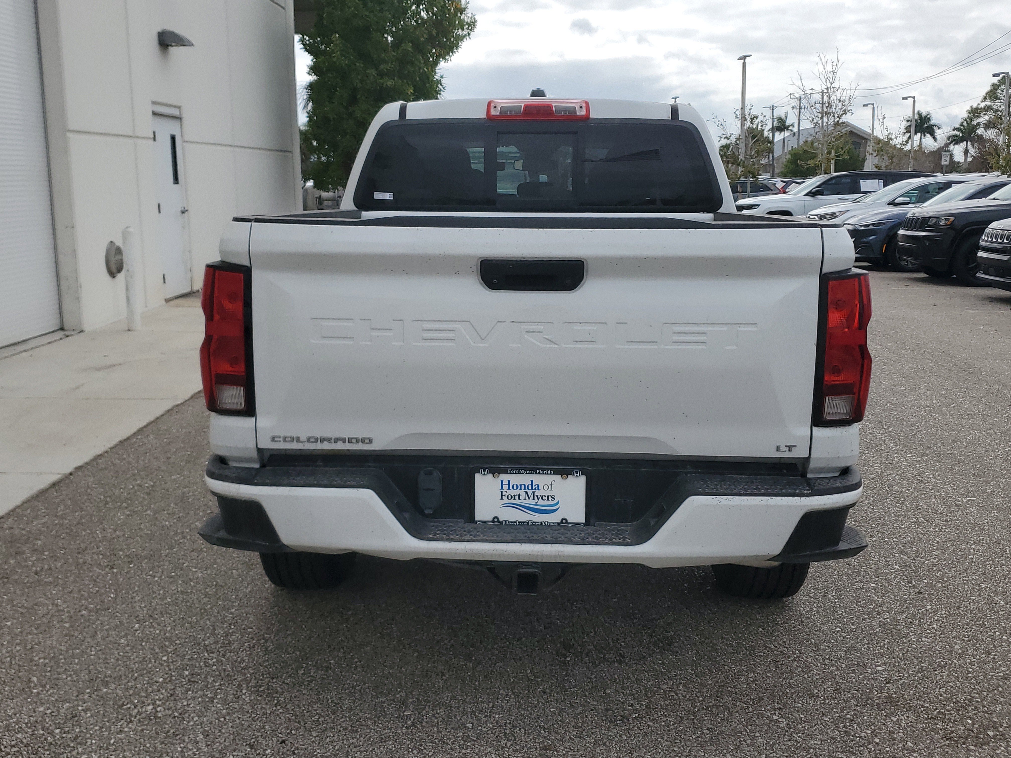 Used 2023 Chevrolet Colorado LT w/ LT Convenience Package image 5