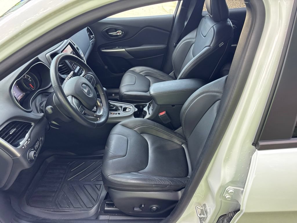 Used 2021 Jeep Cherokee Latitude Lux 80th Anniv w/ Quick Order Package 2YU 80th FWD image 9