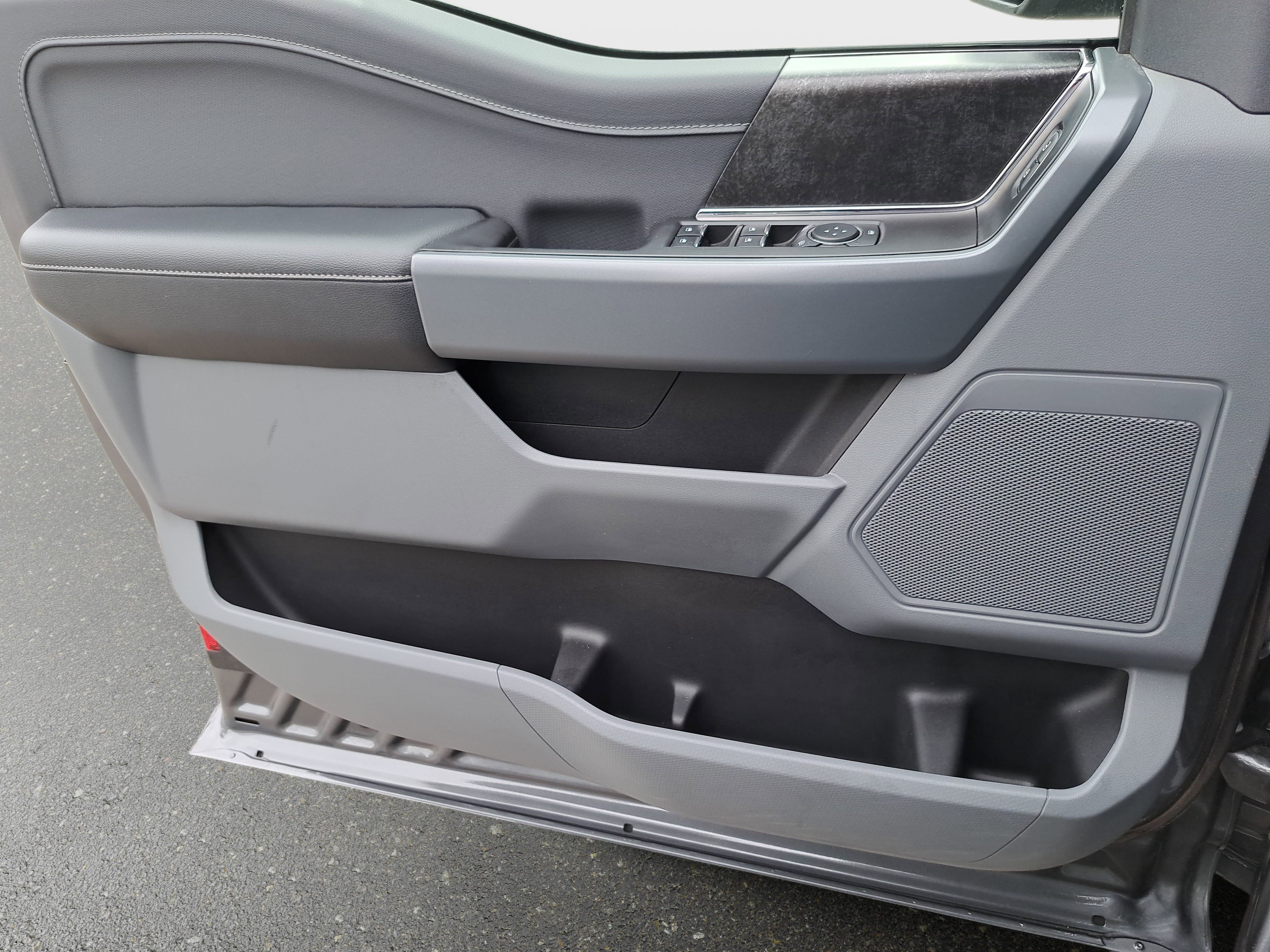 Used 2023 Ford F150 XLT w/ Equipment Group 301A Mid RWD image 23