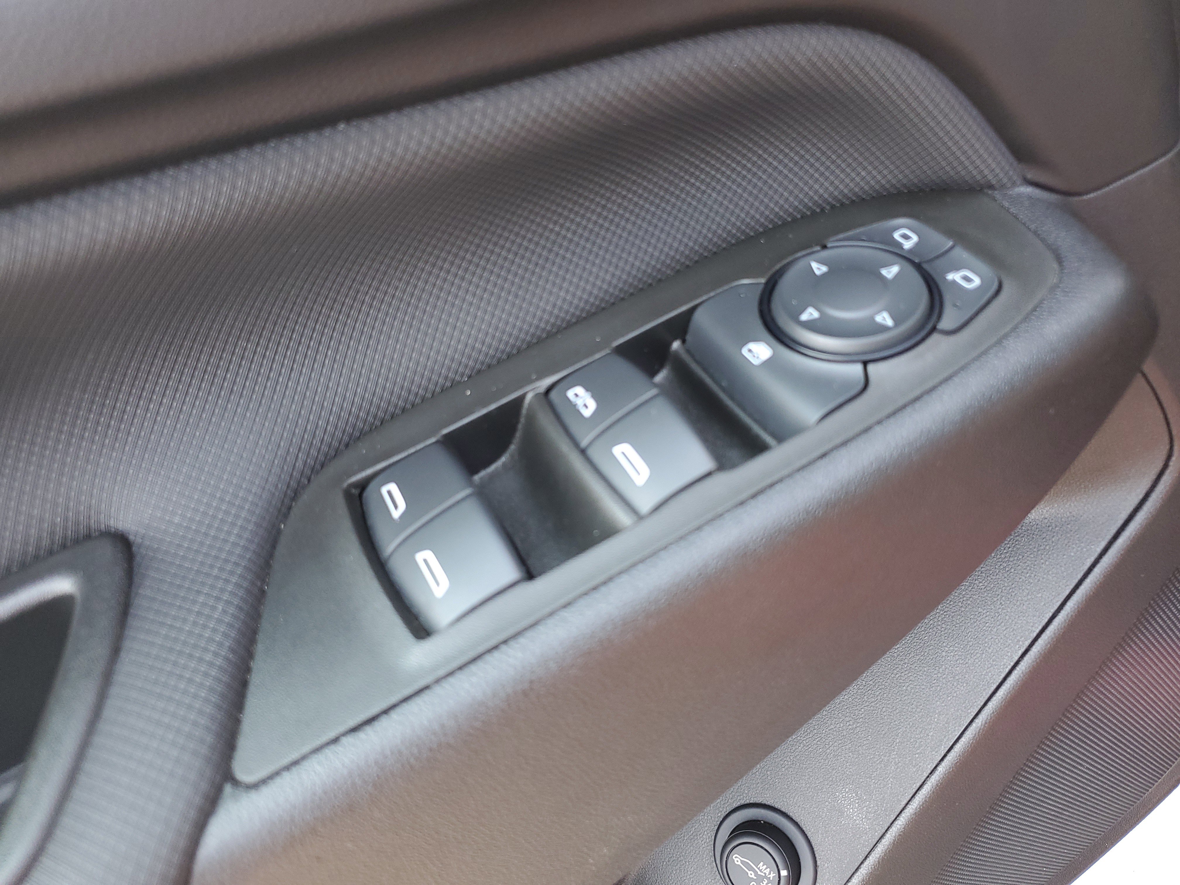 Used 2024 Chevrolet Equinox RS image 16