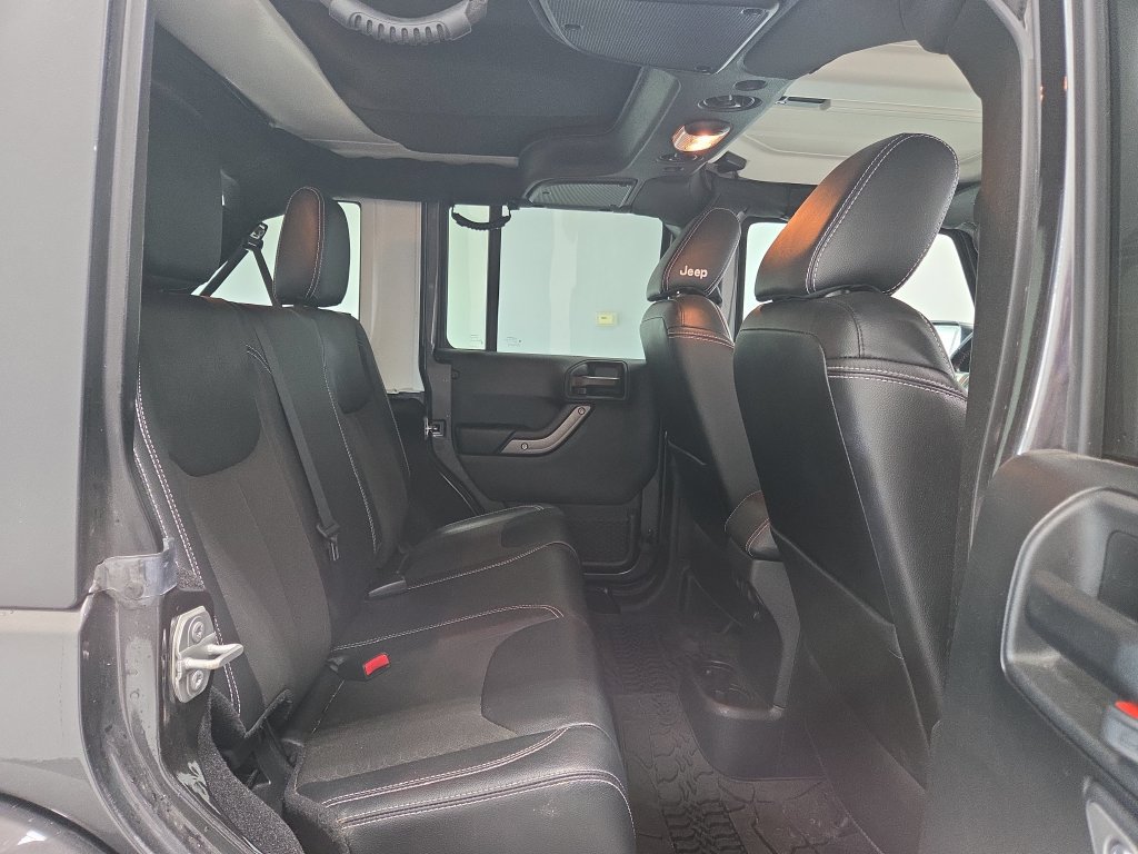 Used 2018 Jeep Wrangler Unlimited Sport AWD/4WD image 12