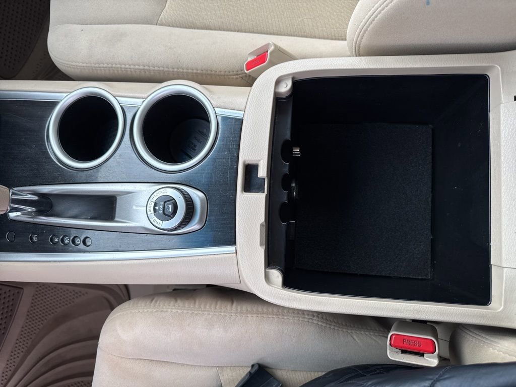 Used 2015 Nissan Pathfinder SV image 26