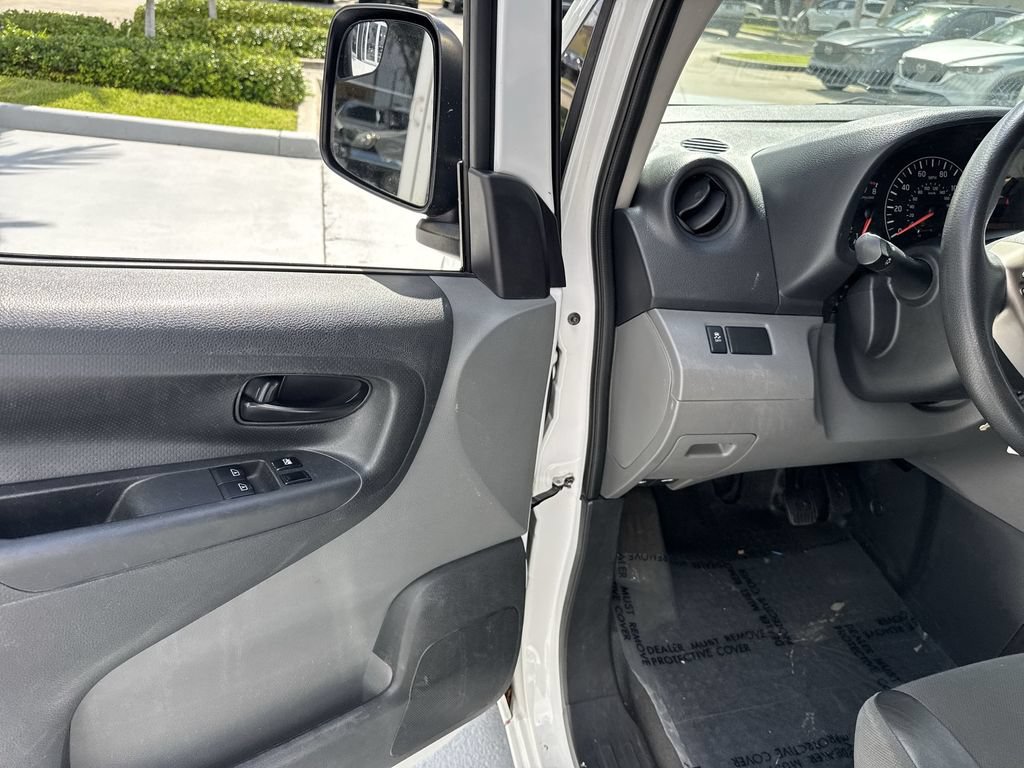 Used 2019 Nissan NV200 S FWD image 17