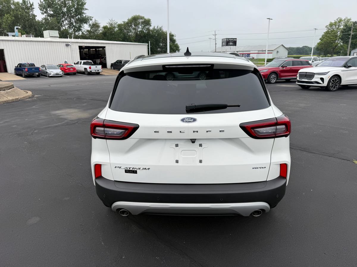 Used 2023 Ford Escape Platinum w/ Premium Technology Package AWD/4WD image 5
