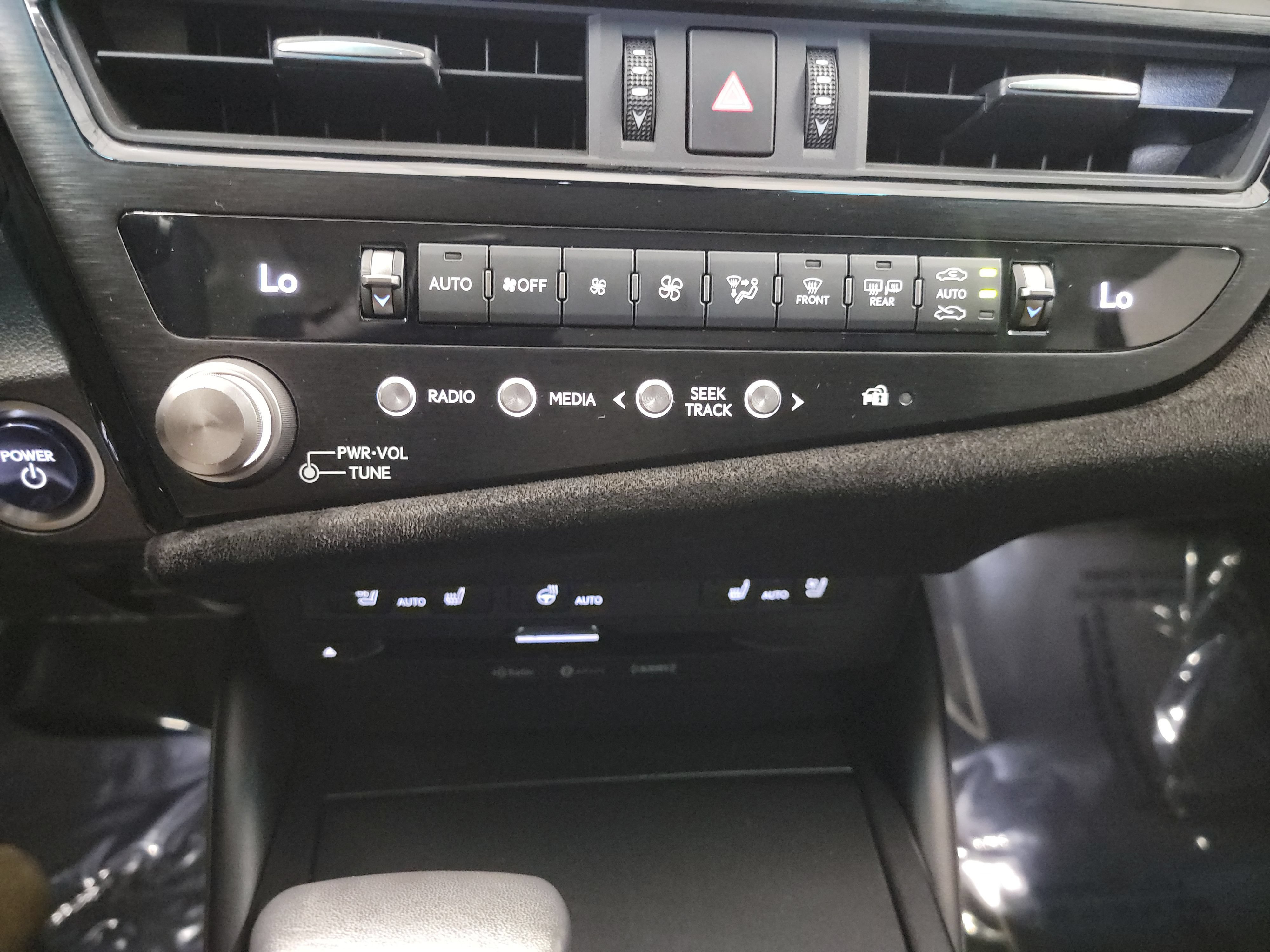 Used 2022 Lexus ES 300h w/ Premium Package FWD image 21