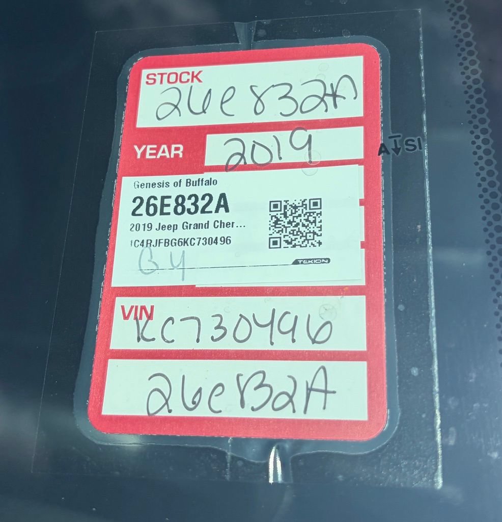Used 2019 Jeep Grand Cherokee Limited AWD/4WD image 24