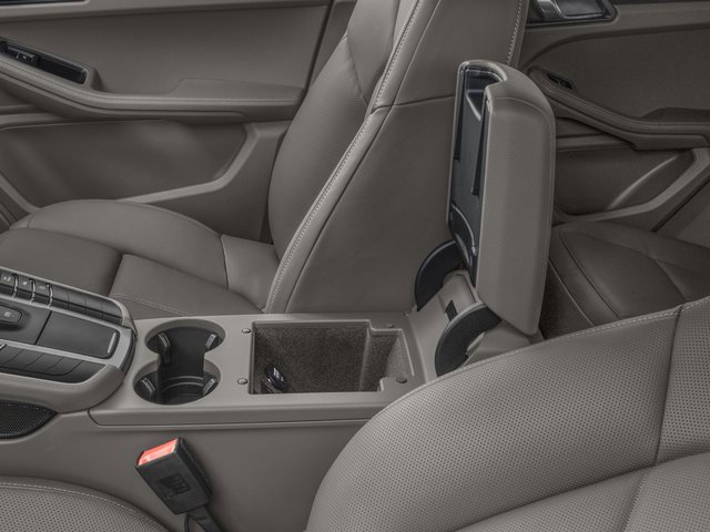 Used 2017 Porsche Macan image 17