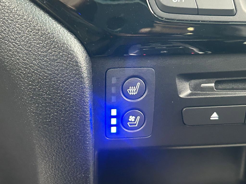 Used 2022 Honda Pilot Black Edition image 26