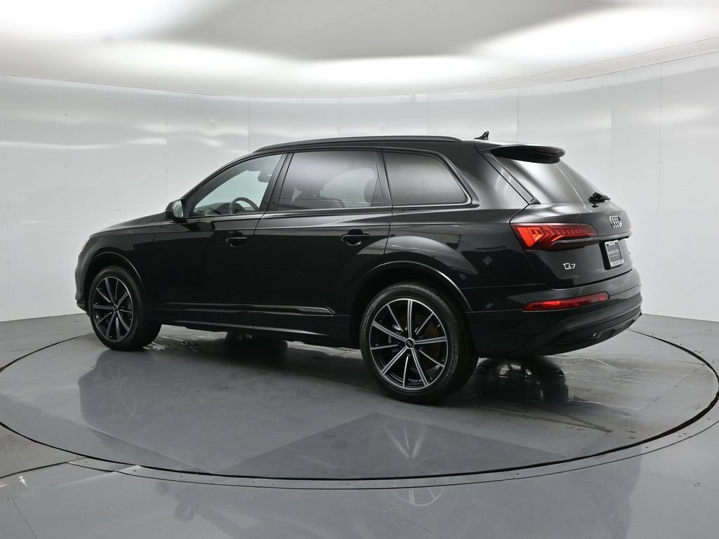 Used 2022 Audi Q7 3.0T Premium Plus w/ Premium Plus Package AWD/4WD image 7
