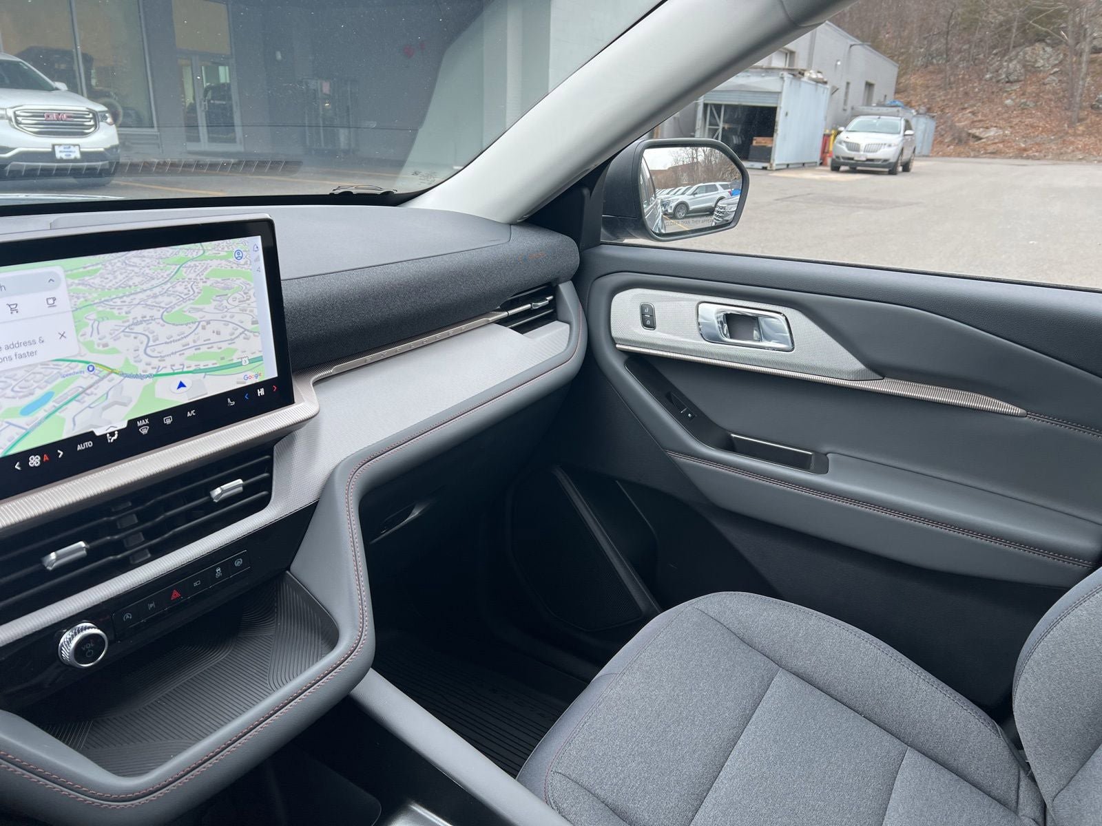 New 2026 Ford Explorer Active image 28