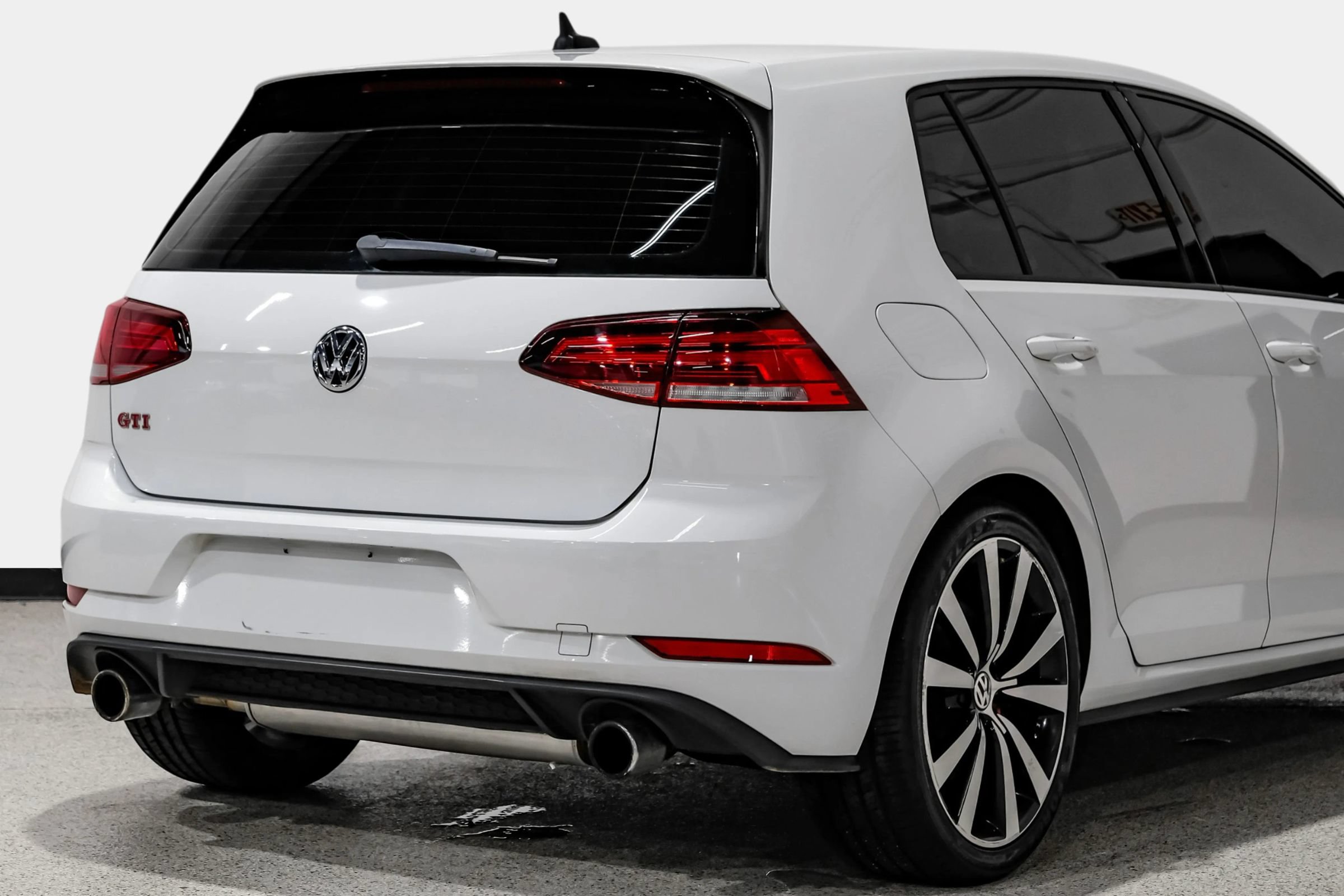 Used 2019 Volkswagen GTI Rabbit Edition FWD image 13