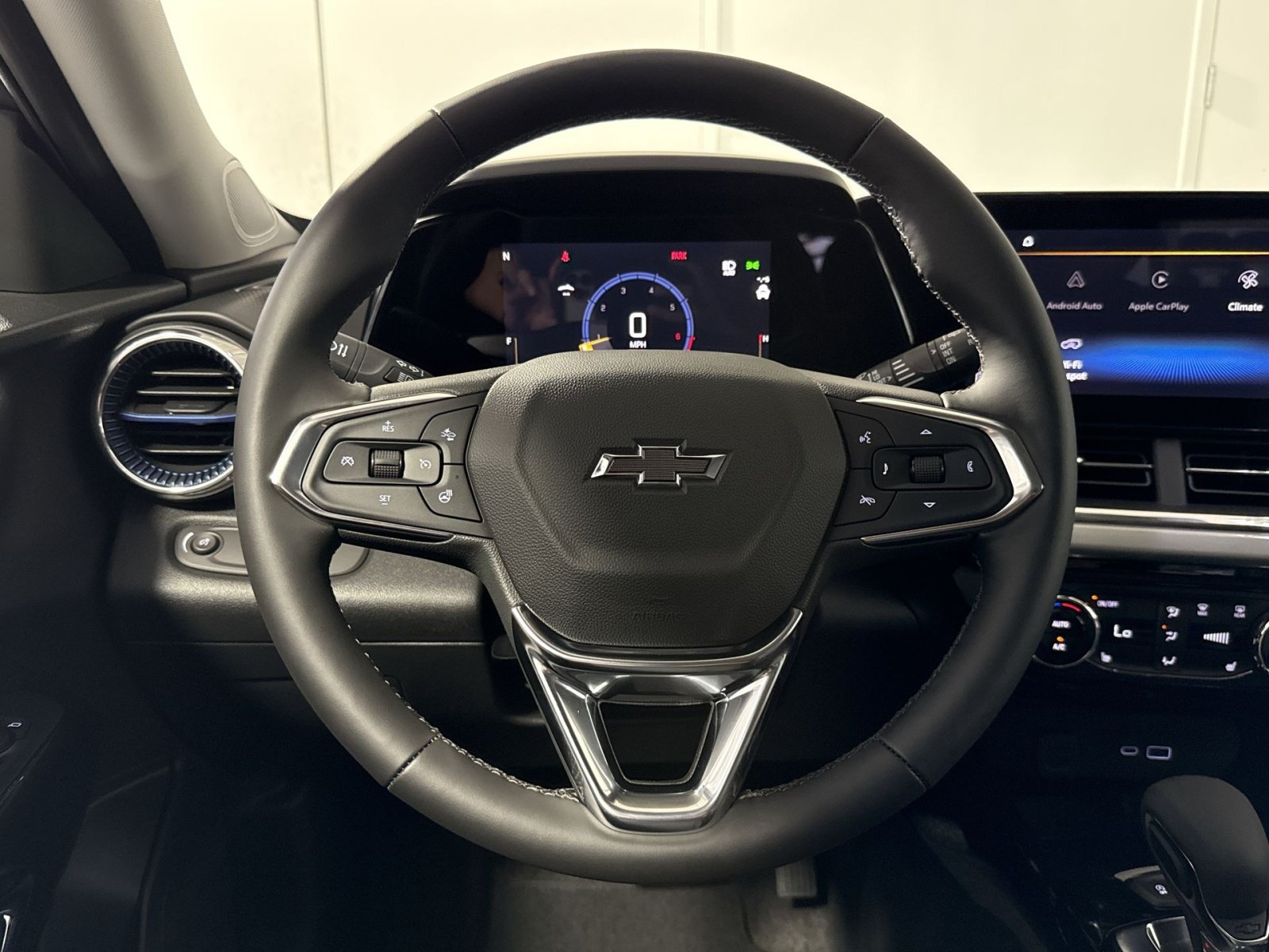 New 2026 Chevrolet Trax LT w/ Driver Confidence Package FWD image 17