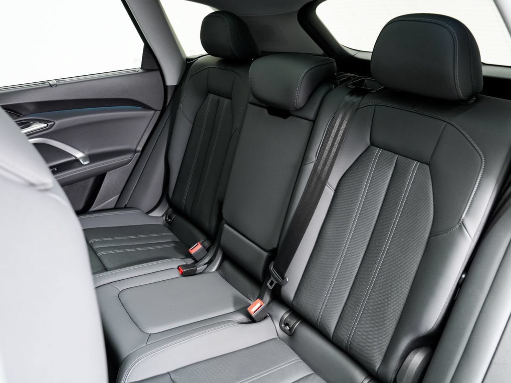 Certified 2025 Audi Q5 Premium w/ Premium Plus AWD/4WD image 23