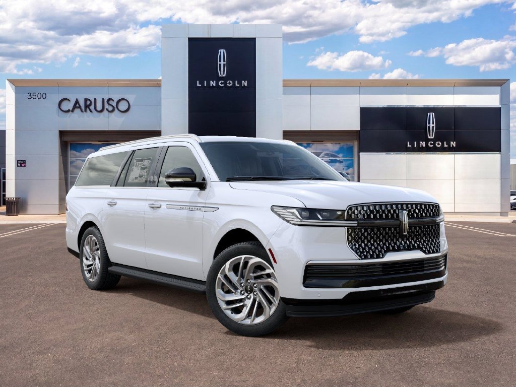 New 2027 Lincoln Navigator L Premier AWD/4WD image 4