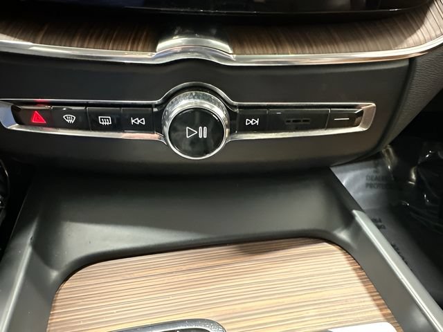 Used 2019 Volvo XC60 T6 Inscription w/ Protection Package Premier AWD/4WD image 24